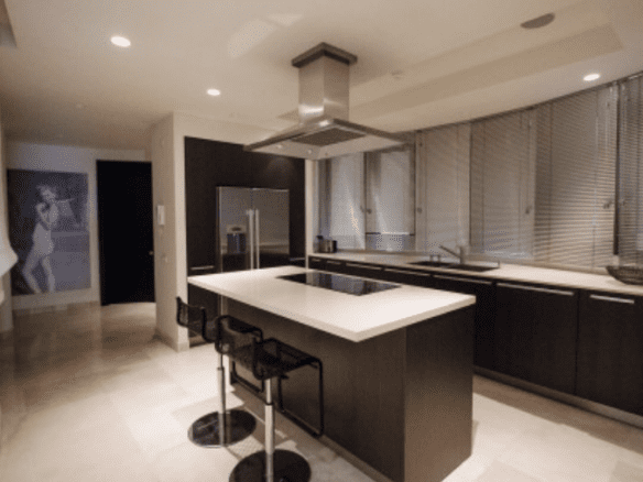Laguna de Banus Apts & Penthouses for sale & rent