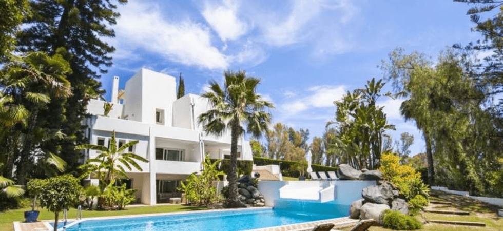 NuevaAndaluciavillaforsaleGolflargePlot57 Nueva Andalucia villa 1st line Golf for Sale & Rent.