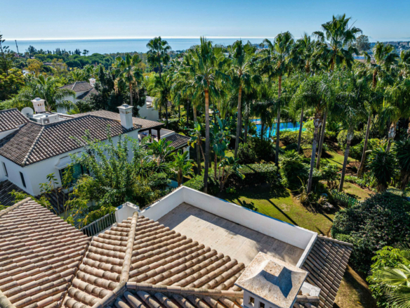 For sale 🌟 Villa Lomas de  Marbella 5B Modern villa – Gated – Tropical Garden