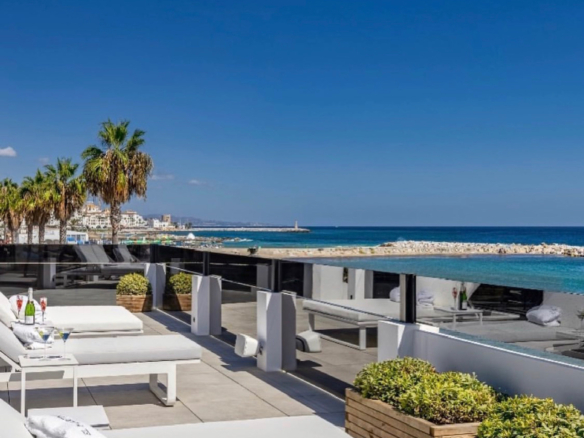 For Rent – Puerto Banus – Beach front Mansion