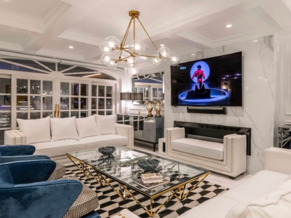 For Rent – Puerto Banus – Beach front Mansion