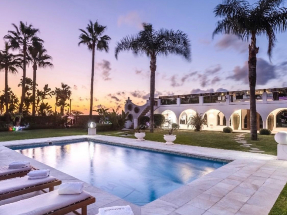 For Rent – Puerto Banus – Beach front Mansion