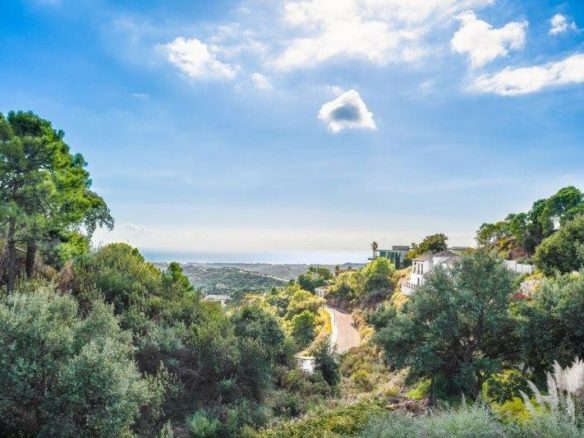 Monte Mayor – Bargain villa with Sea views Gated community