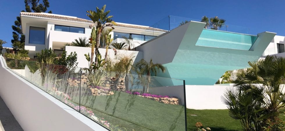 SOLD   – Nueva Andalucia – Modern 6B villa – Panoramic views 🌟