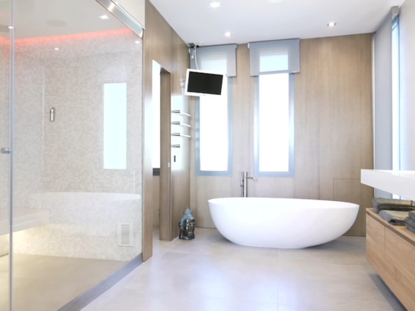 For sale- Nueva Andalucia – Modern villa  – Guest house – Gated