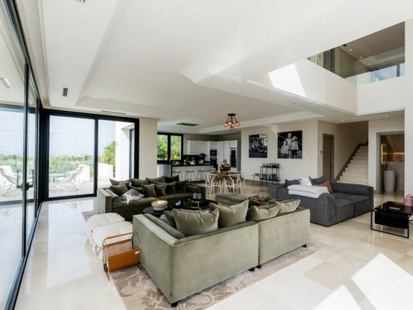 SOLD – Benahavis – Modern villa – Panoramic Sea & Golf views