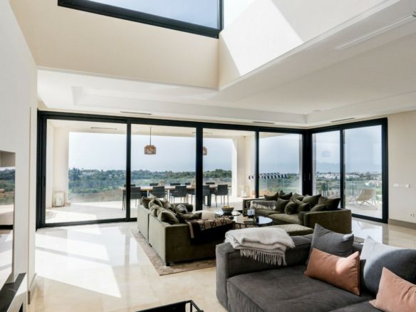 SOLD – Benahavis – Modern villa – Panoramic Sea & Golf views