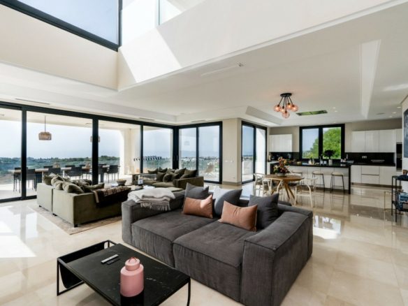 SOLD – Benahavis – Modern villa – Panoramic Sea & Golf views