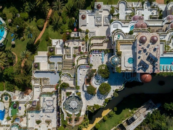 GRAY D’ALBION –  Puerto Banus  Penthouse for sale & rent
