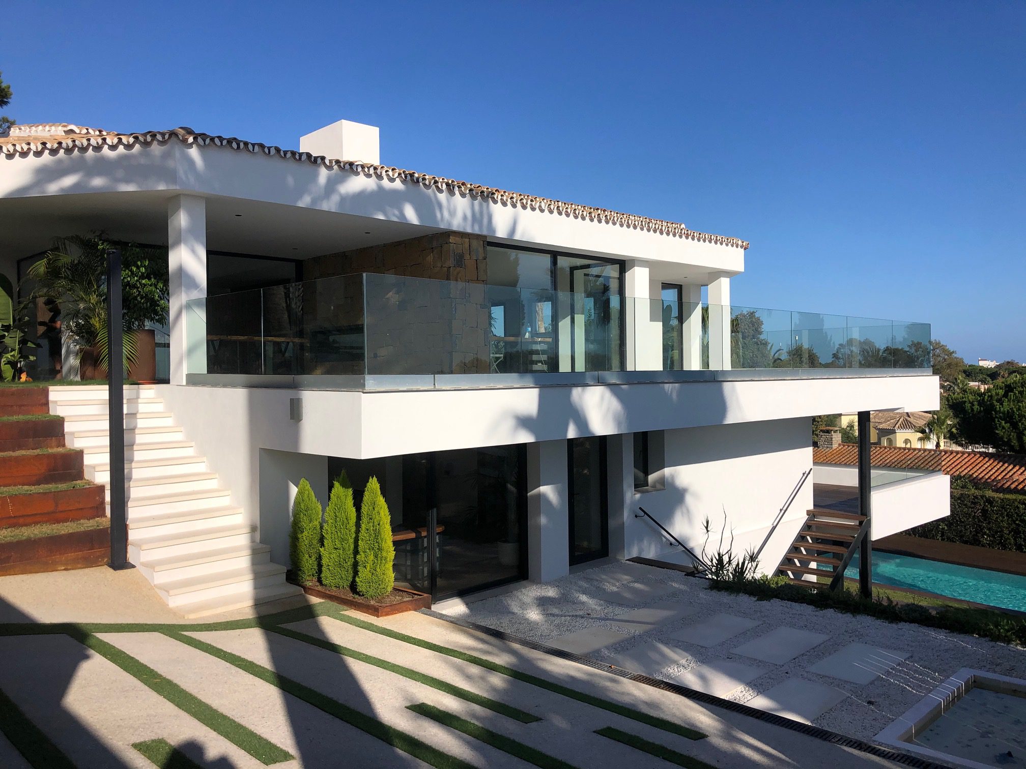 Marbella East mooie villa te koop met zeezicht - Agent4Stars.com