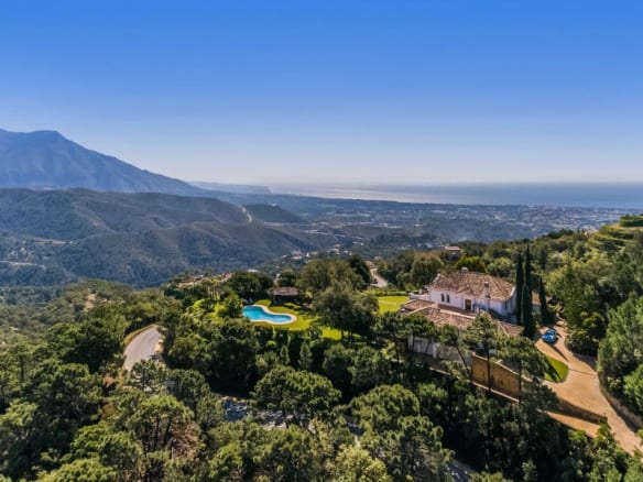 🏡 SOLD – Elegant Villa in La Zagaleta, Benahavís