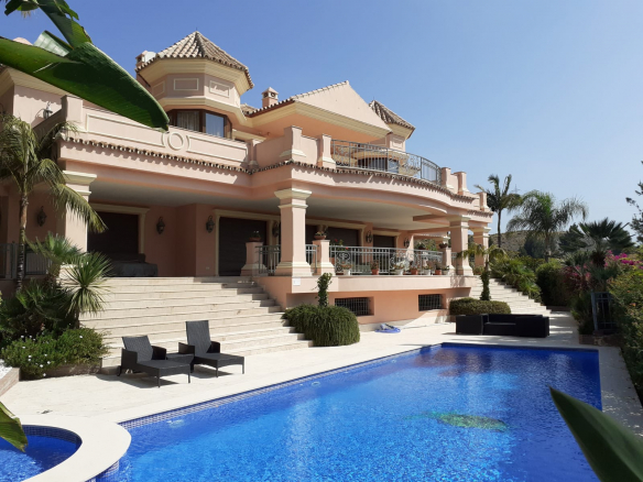🏠 Benahavis Luxury Mansion for Sale and Rent 🌟🌊 Fantastic Sea & Golf Views 🏌️‍♂️
