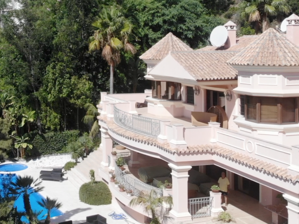 🏠 Benahavis Luxury Mansion for Sale and Rent 🌟🌊 Fantastic Sea & Golf Views 🏌️‍♂️