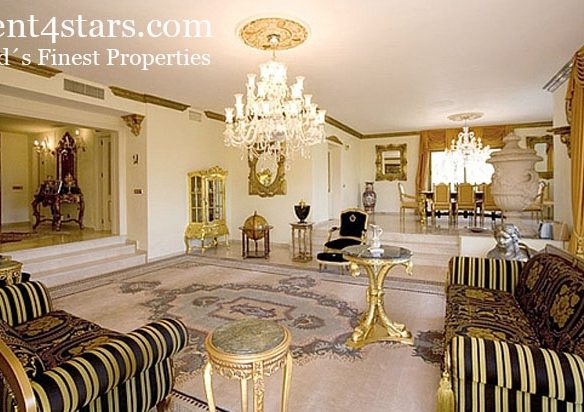 Nueva Andalucia  –  Palace style villa for rent