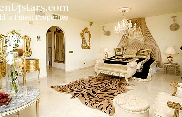 Nueva Andalucia  –  Palace style villa for rent