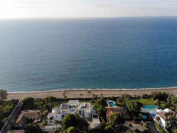 Beachfront Mansion – 10 min  Puerto Banus – RENT