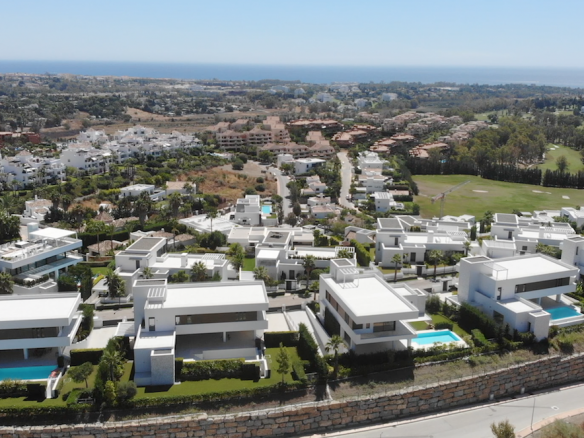 Benahavis.Modern sea view villa.Gated