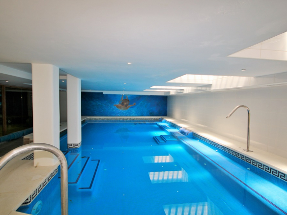 La Zagaleta 10 bedroom Mansion with Roof top pool