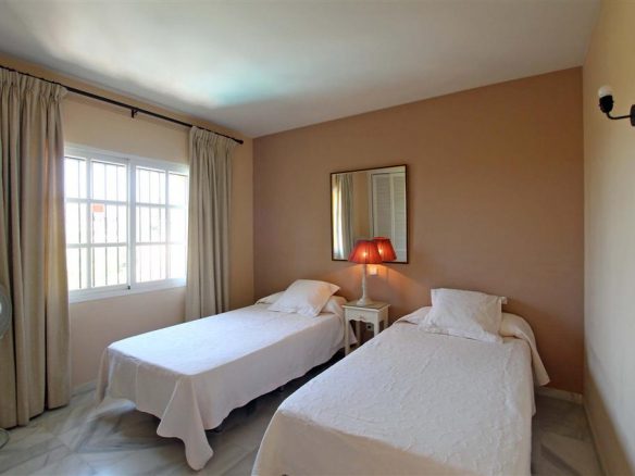 Nueva Andalucia villa to rent short & long term