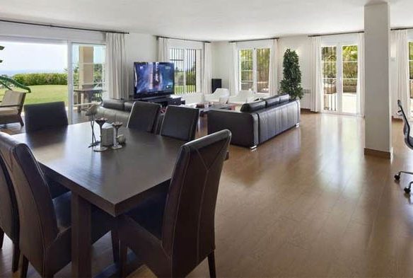🌴 Unique Country Estate with Hotel Permit – Marbella 🏨✨