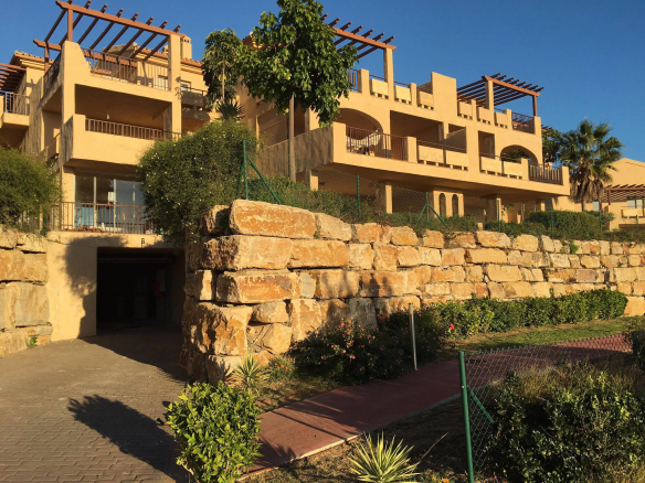 Señorio de cifuentes  Benahavis  – Penthouse & Apts for sale