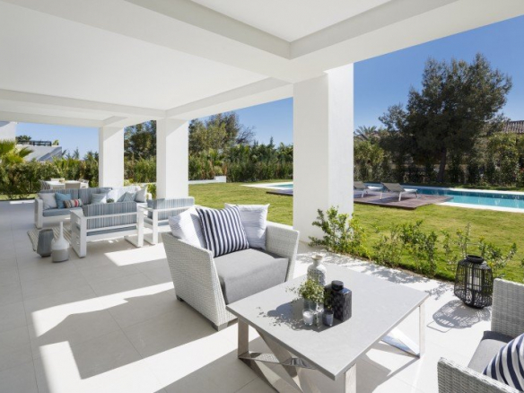 🏡 Modern 5 Bedrooms Villa For Sale in Sierra Blanca 🏡