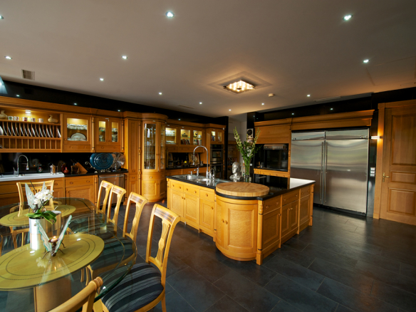 La Zagaleta 10 bedroom Mansion with Roof top pool