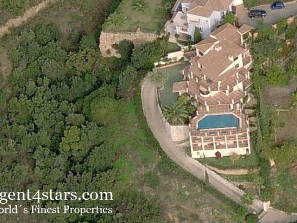 Benahavis – Hilltop Villa – Panoramic Views