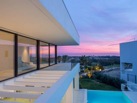 Benahavis.Modern sea view villa.Gated