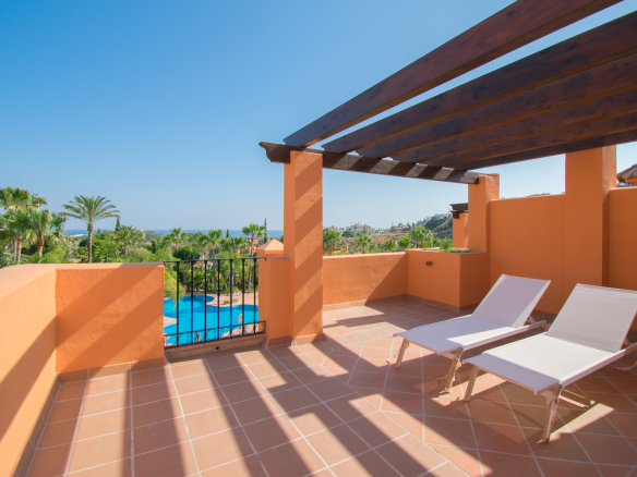 Benahavis 3-4 bedrooms -Quality townhouses for sale