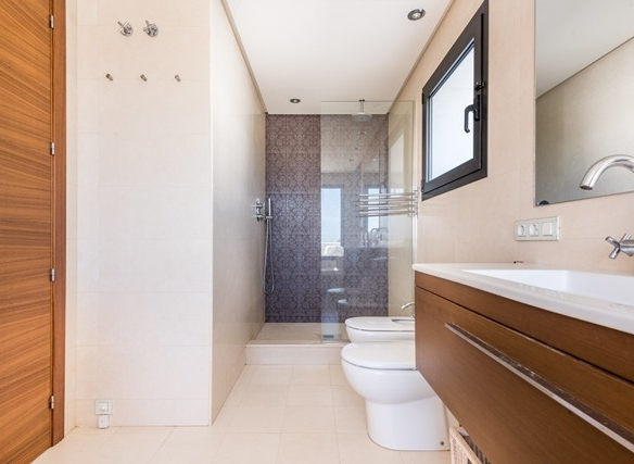 SOLD -Atalaya Golf modern villa in Gated community with Seaviews