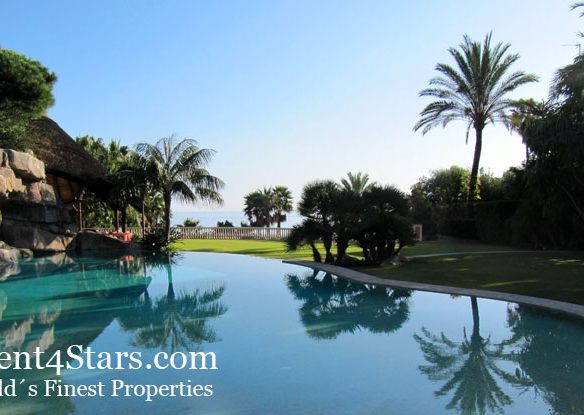 Golden mile (Marbella) – Palatial Mansion- 1st line Beach – For rent – Sleeps 26