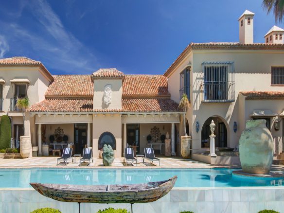 Marbella – Beachfront Mansion  for Sale & Rent