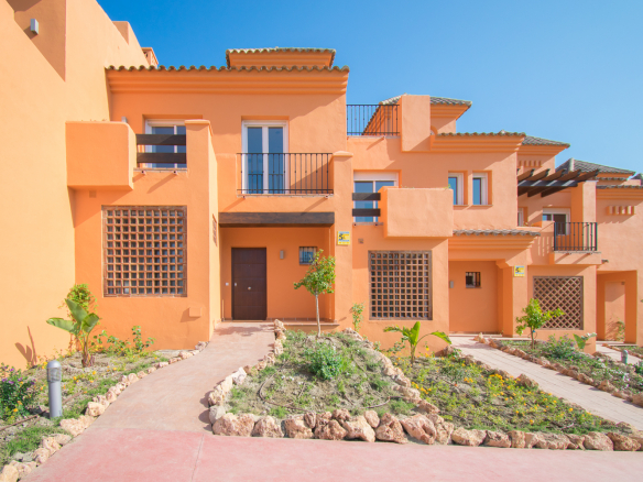 Benahavis 3-4 bedrooms -Quality townhouses for sale