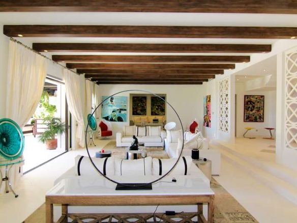 Reduced 🏰 Estepona Beachfront Mansion: A Dream Residence on an Extensive Plot 🌊🌴