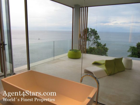 Perfect Modern home in Phuket with Sea views