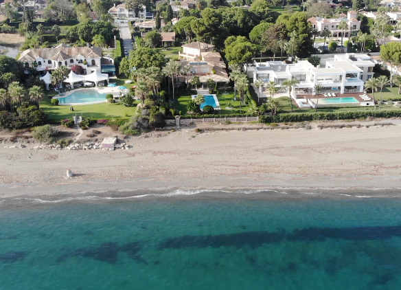 Beachfront Mansion – 10 min  Puerto Banus – RENT
