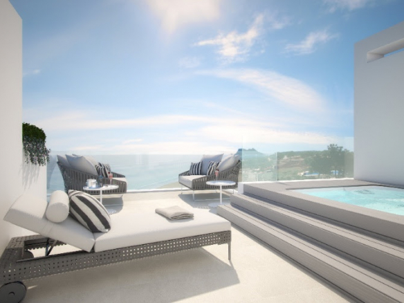 Estepona Beach – 50  Townhouses of 3, 4 & 5 bedrooms
