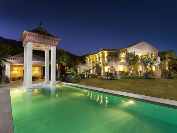 SOLD  – Golden Mile – Palatial  Mansion – Gated community – Sea Views