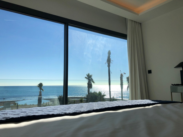 Estepona Beach – 50  Townhouses of 3, 4 & 5 bedrooms