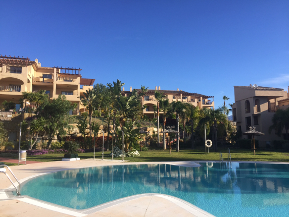 Señorio de cifuentes  Benahavis  – Penthouse & Apts for sale