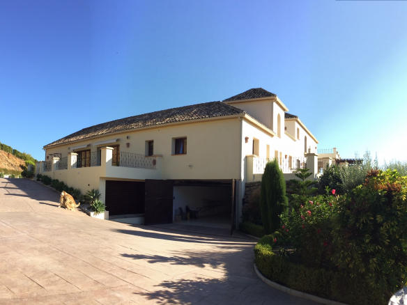 Estepona Hillside Mansion with amazing Seaviews