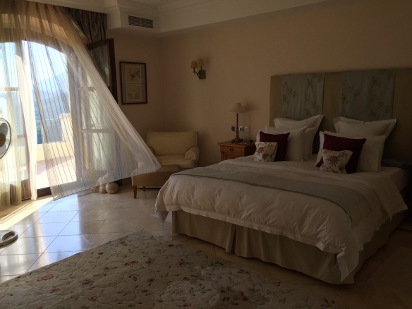 Estepona Hillside Mansion with amazing Seaviews