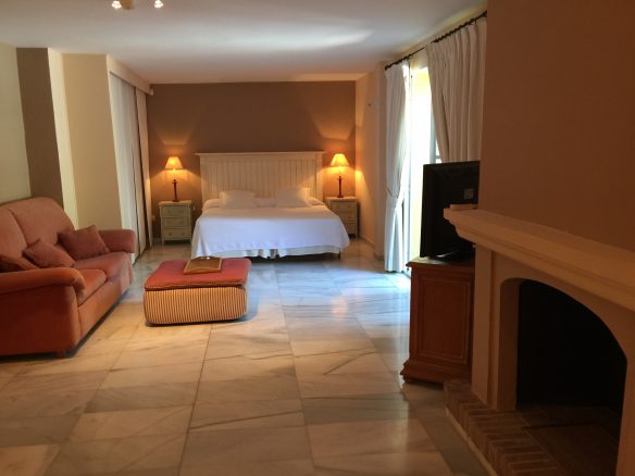 Nueva Andalucia villa to rent short & long term