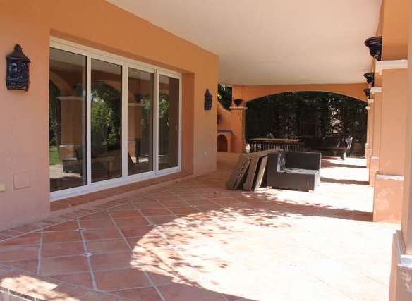 Nueva Andalucia – 4B villa – Lift