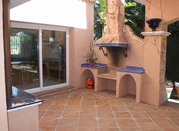 Nueva Andalucia – 4B villa – Lift