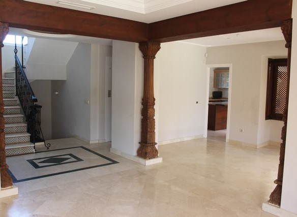 Nueva Andalucia – 4B villa – Lift