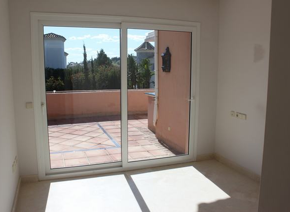 Nueva Andalucia – 4B villa – Lift