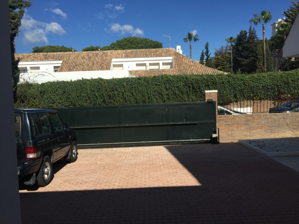 Puerto Banus holiday villas for rent short term