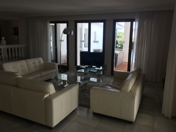 Puerto Banus holiday villas for rent short term